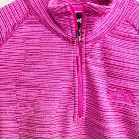 North Face Women Size M Lightweight Pink Patterned Fleece Half Zip Logo Layer - Picture 6 of 12